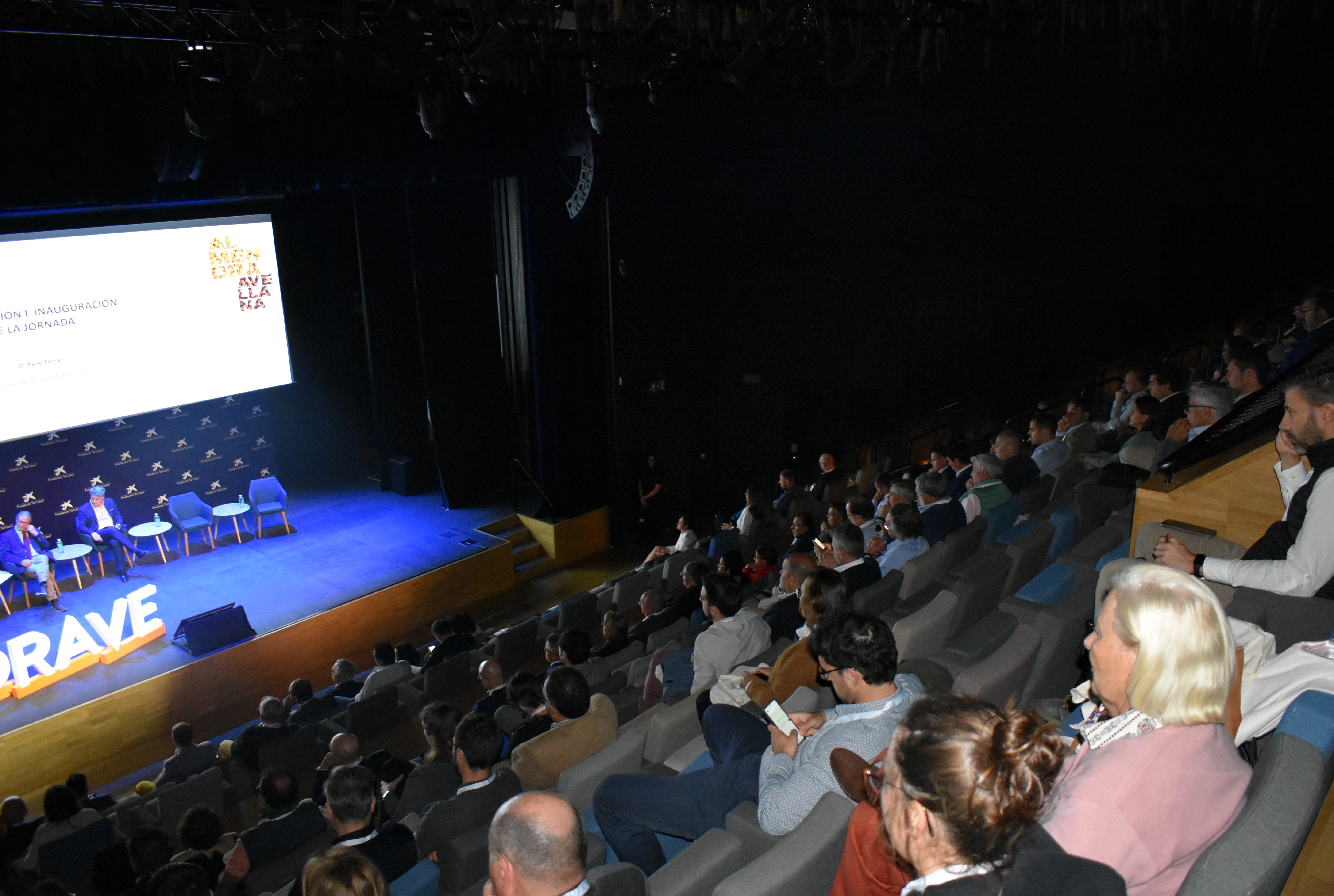 El sector de la almendra y la avellana se da cita en Valencia poniendo en valor sus fortalezas